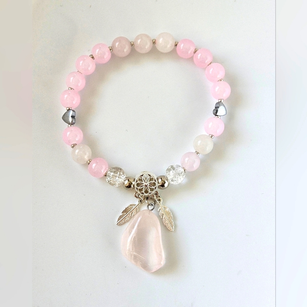 Delicate Pink and White Beaded Bracelet with Teardrop Pendant